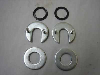 402-195 MRD1067 MG MGB TR5 TR6 DOOR LOCK PLATE & CLIP PAIR - MG Sales & Service