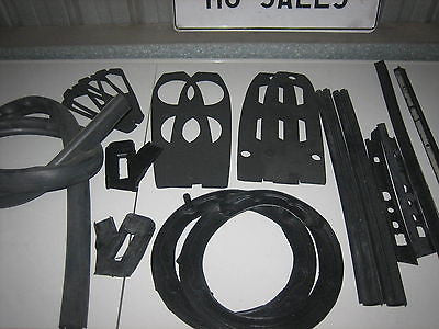 MG MGB MK1 BODY RUBBER KIT 62-66 - MG Sales & Service