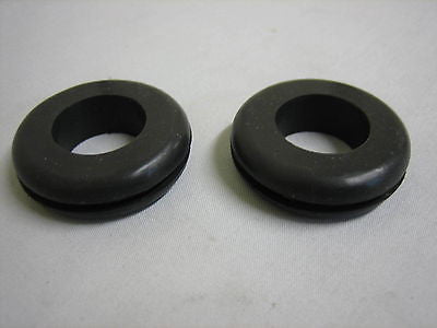 280-200 MG MGA DOOR POCKET GROMMET x2 - MG Sales & Service