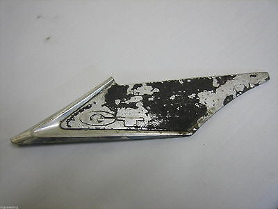 408-395S MG MGB GT RHR QUARTER FLASH BADGE - MG Sales & Service