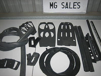 MG MGB MK1 MK11 BODY RUBBER KIT 66-70 - MG Sales & Service