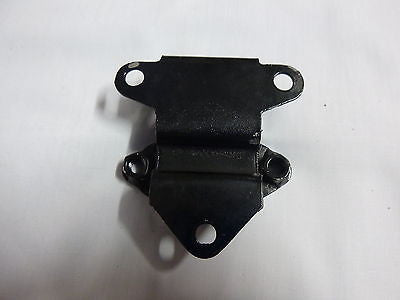 21A1902X MINI MORRIS MOKE LEYLAND CLUBMAN ENGINE MOUNT W/ CAPTIVE NUTS - MG Sales & Service