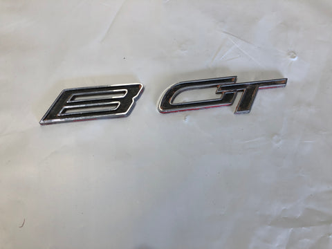472-780 472-785 AHH9926 AHH9925 MGB GT B & GT BADGE USED
