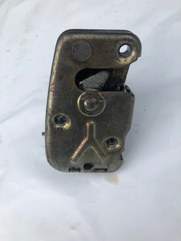 401-130 AHH9255 DOOR LOCK LH MGB USED