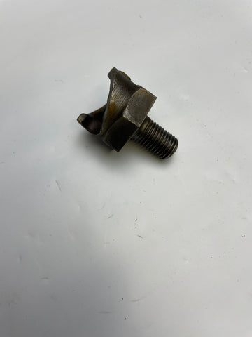 433-450 CRANKSHAFT NUT T TYPE WITH DOG DRIVE USED