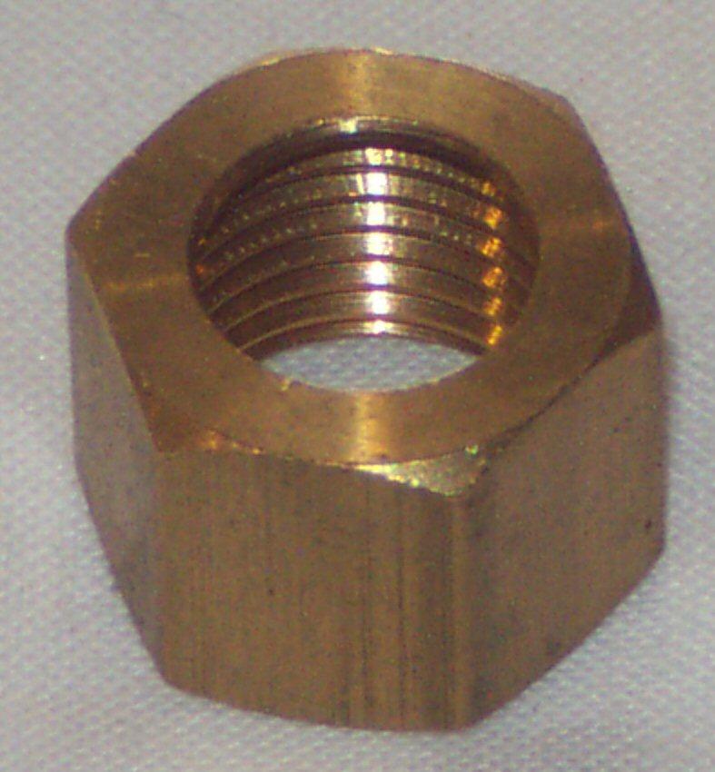 376-405 AHH5385 PIPE NUT(PETROLTANK)