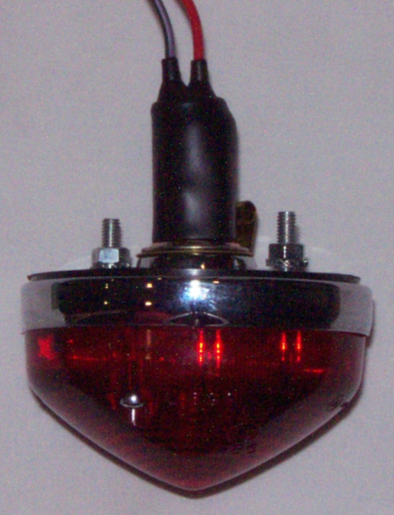 144-430 BHA4462 LAMP 380REAR RED BJ8