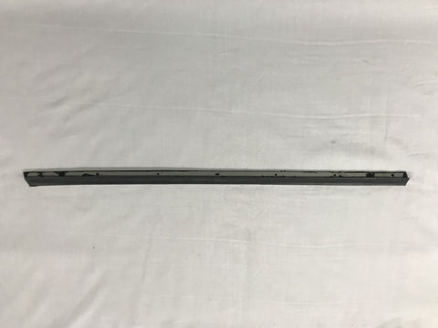 282-390 AHH6348  MGB RH OUTER DOOR SEAL SCRAPER